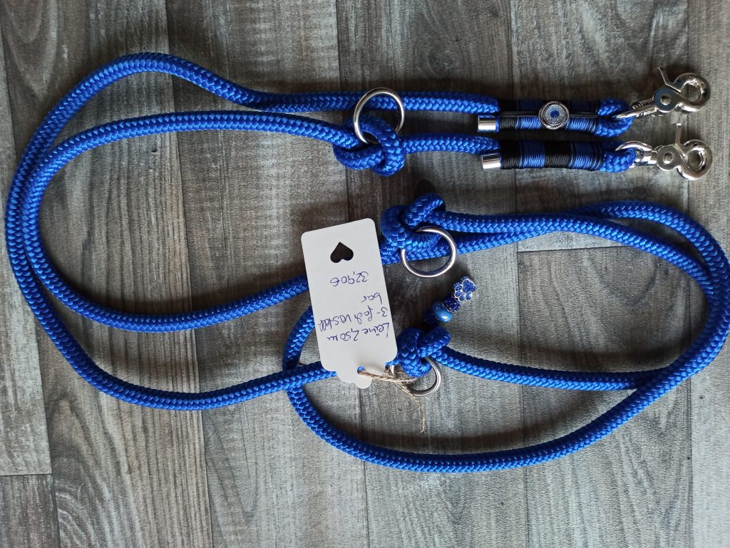 KaiDogsTauGeknüpft by Nina Kaimer